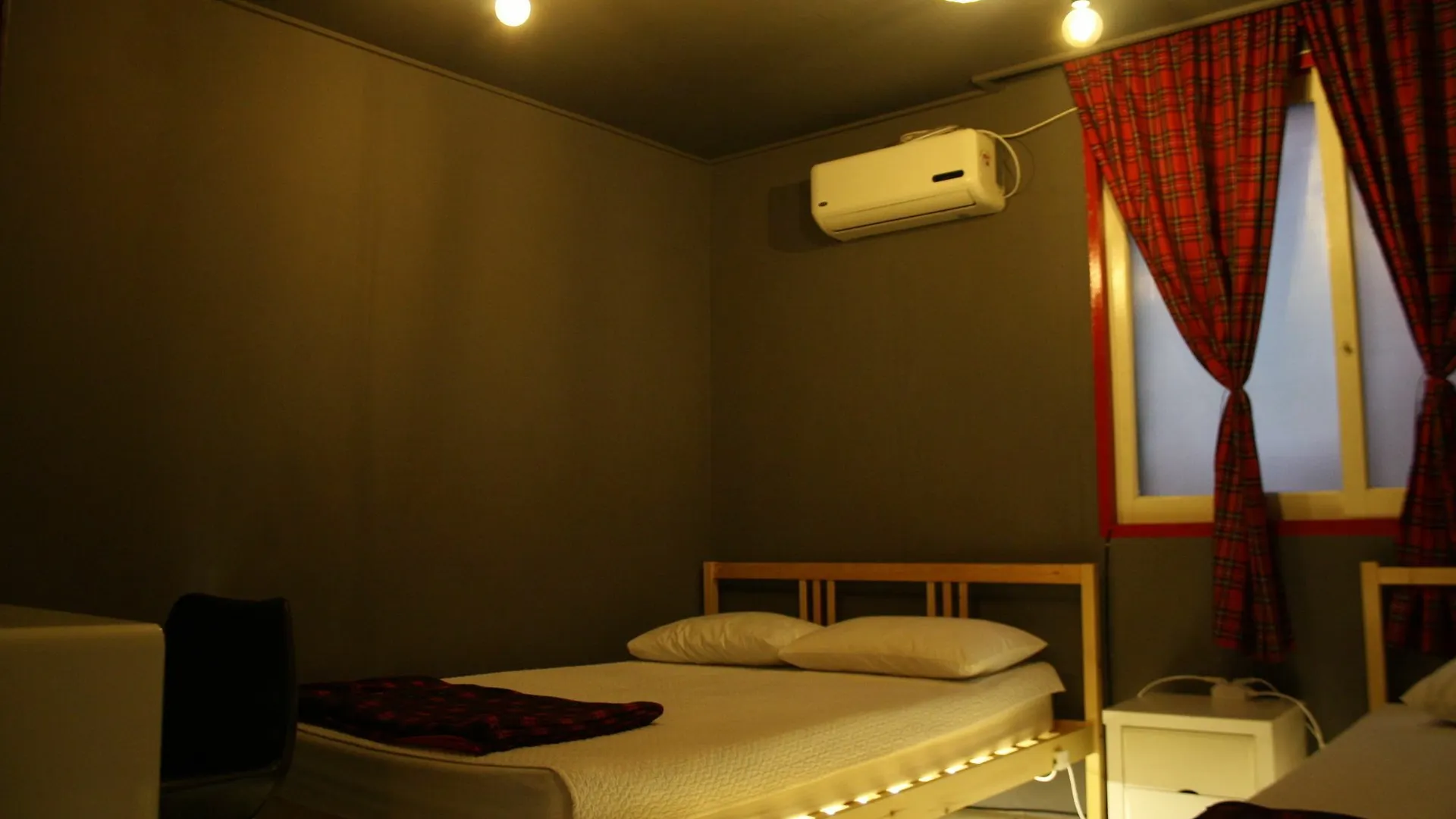Mr. Comma Guesthouse Seoul